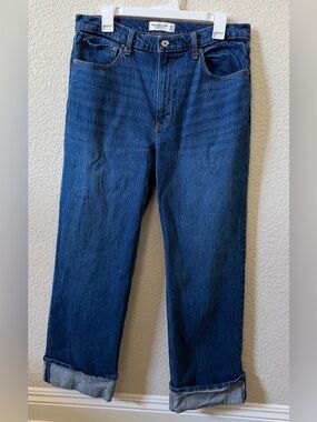 Abercrombie & Fitch Size 31/ 12R  '90s Relaxed High Rise Jeans Cuffed Hem